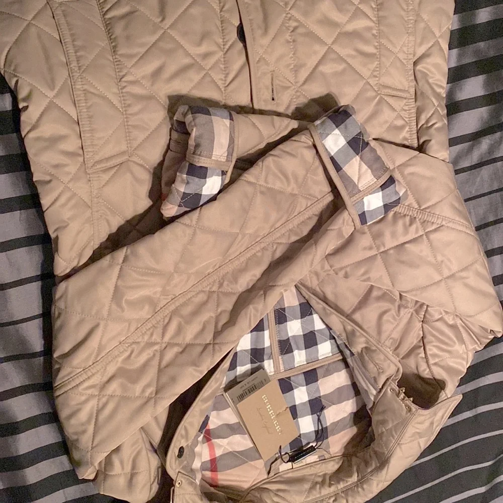 Coat - Picture 4 of 4